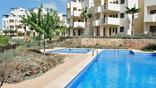 2 BED 2 BATH GOLF APARTMENTS