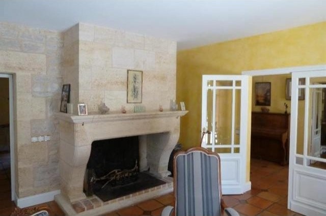 House For Sale: 33000 BORDEAUX - 2