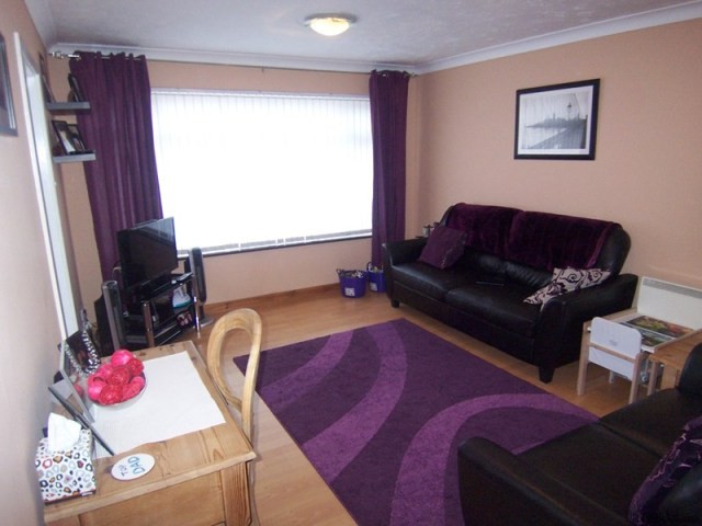 2 bedroom flat in Minster On Sea.. - 2