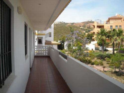 3 Bed Apartment for sale in Mijas Costa - 2