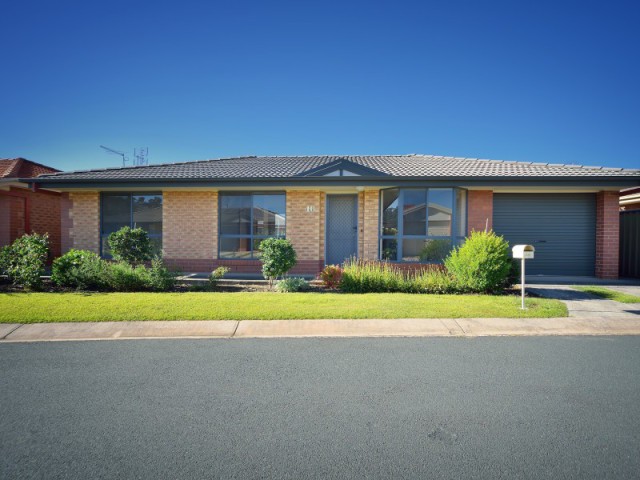 Premier retirement living location + a..