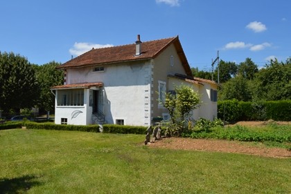 Lovely Ruffec townhouse with garden - 2