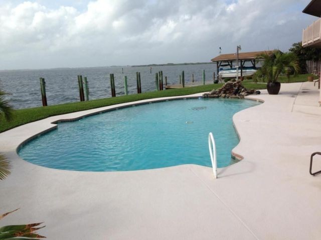 22 W Point Cocoa Beach, FL 32931 - 2