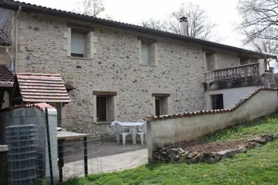 Proche Thiviers (24800)