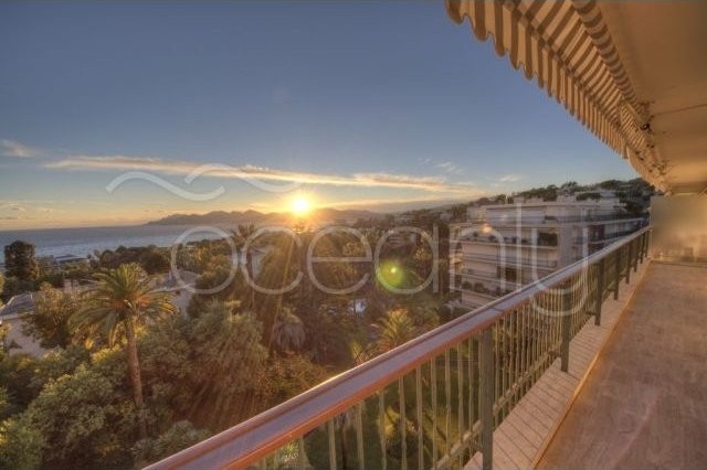 3 Bedrooms - Apartment - For Sale