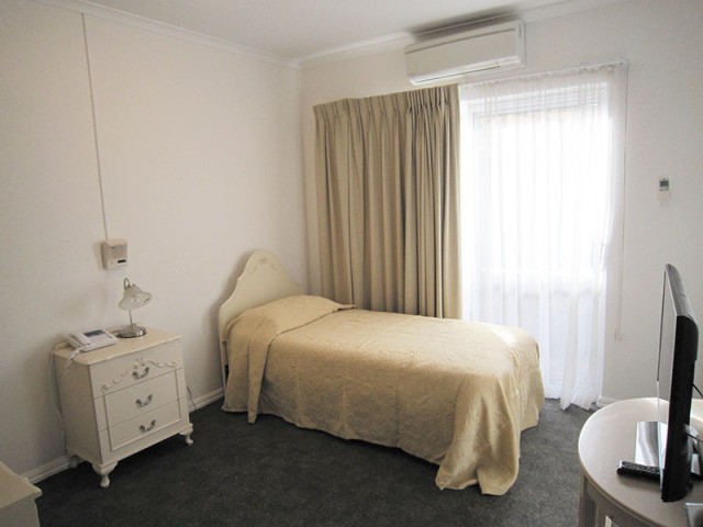 Relax without a care - MAGILL - SA
