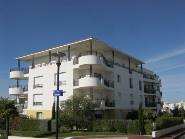Spacious apartment set on a great..