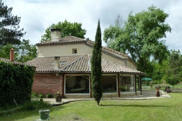 3 bedroom Country House For Sale: 33430.. - 2