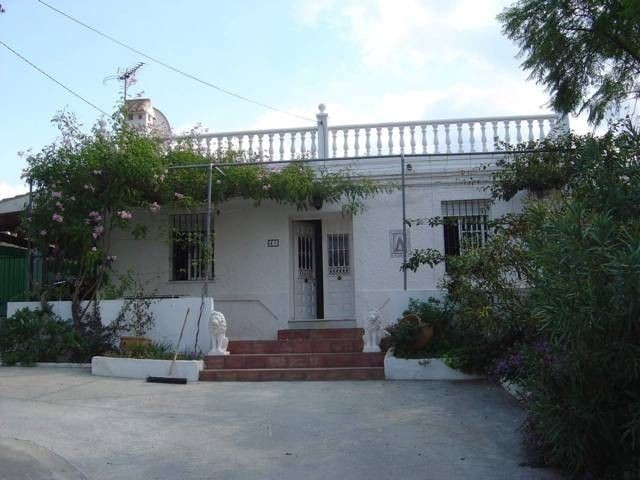 Villa - Ideal Finca in a sought after..