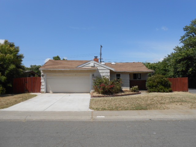 8969 Fashion Dr Sacramento, CA, 95826.. - 2