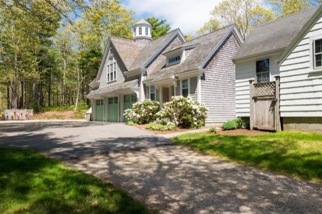 6 bedroom Property For Sale: Grand.. - 2