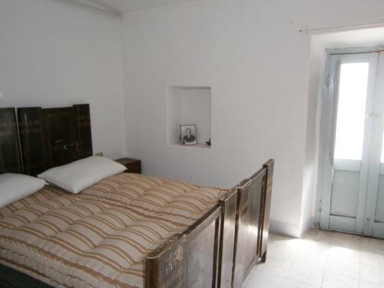 HOLIDAY APARTMENT REQUIRING SOME WORKS - 2