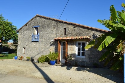 Lovely character property with pool.. - 2