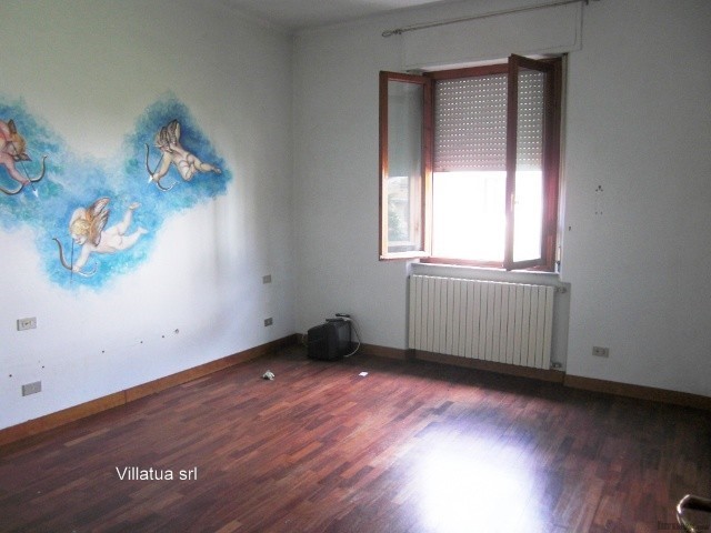 Village/town House - For Sale - West of.. - 2