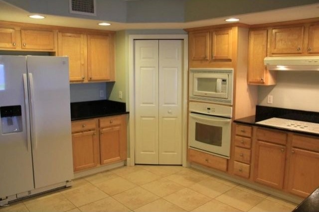 161 Majestic Bay Unit #102 Cape.. - 2