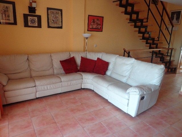 Town House - A modern 3 bedroom..