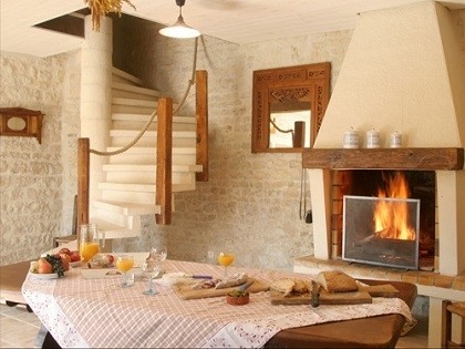 A lovely property with main house and.. - 2