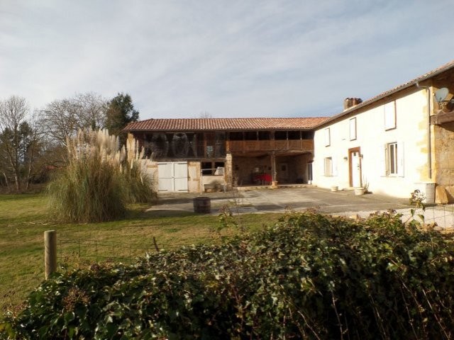 *great Village House View Pyrenees*..