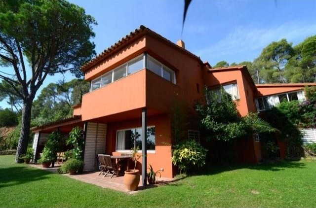 6 bedroom Detached House For Sale:.. - 2