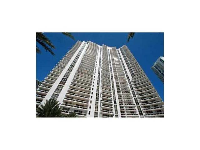 1 bedroom Flat For Sale: 901 BRICKELL..