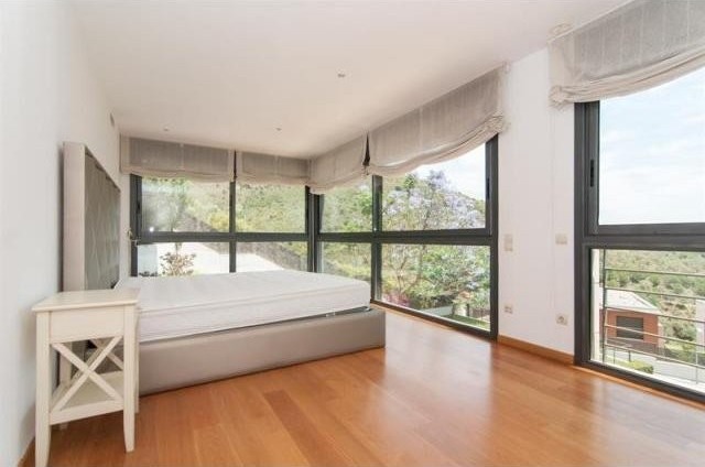 6 bedroom Detached House For Sale:.. - 2