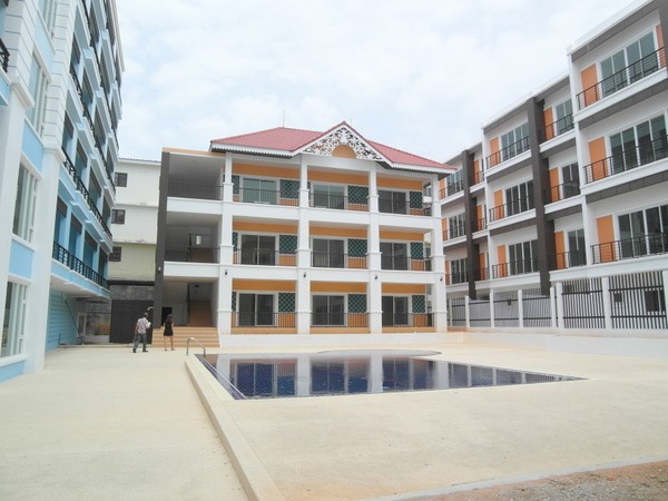 Holiday and commercial complex with..
