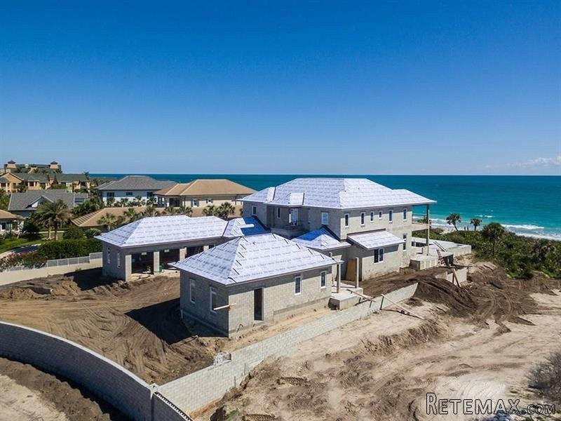 6 bedroom House For Sale: 9050 Rocky.. - 2