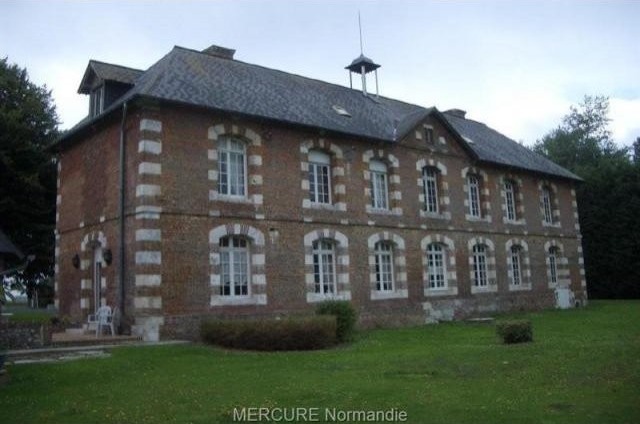 5 bedroom Castle For Sale: 27350 EURE - 2