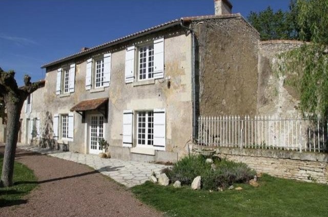 4 bedroom Character For Sale: 86330.. - 2