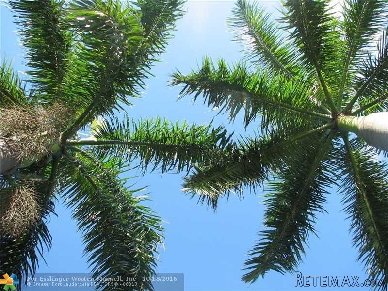 2 bedroom Flat For Sale: 155 Isle Of..