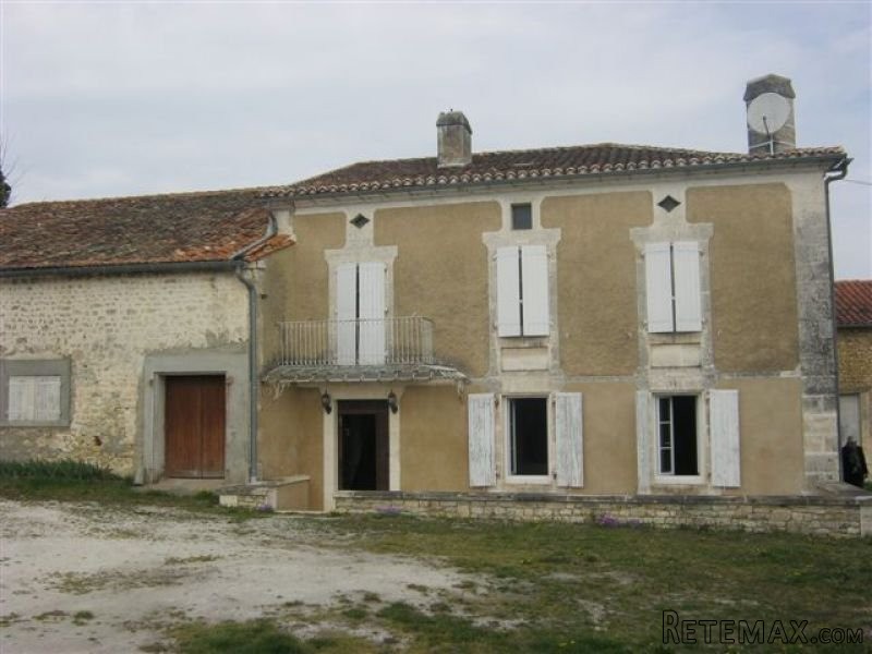 Farmhouse near Villebois set on about.. - 2