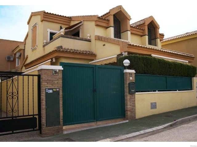 Duplex for sale 275.000 € Costa..