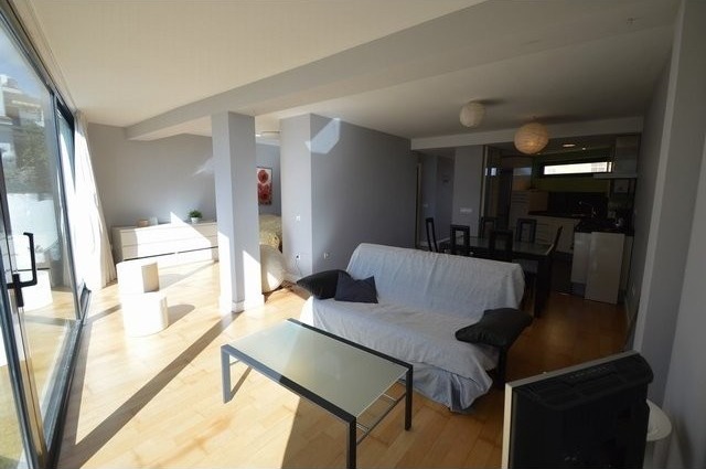 Apartment - Modern and fully renovated..