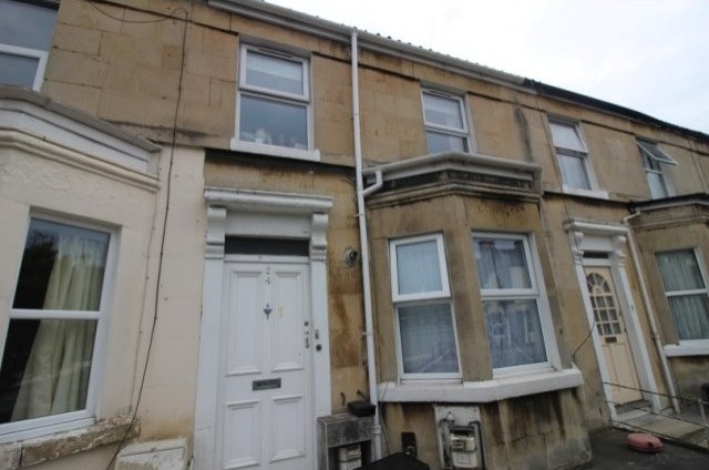 1 Bed Unfurnished Flat, No Pets, No..