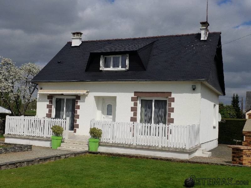 4 Bedroom Detached Hosue For Sale - 2