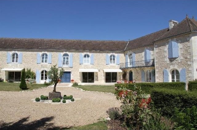 5 bedroom House For Sale: 86170..