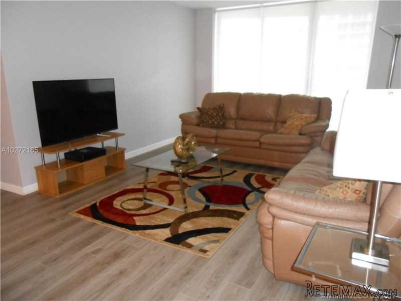1 bedroom Flat For Sale: 3001 S Ocean.. - 2