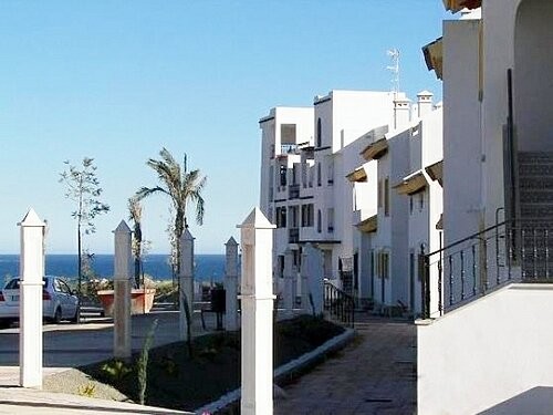 BEACH LOCATION APARTMENT