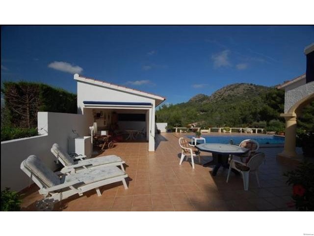 Villa For Sale Pedreguer - Ref: 5-2364 - 2