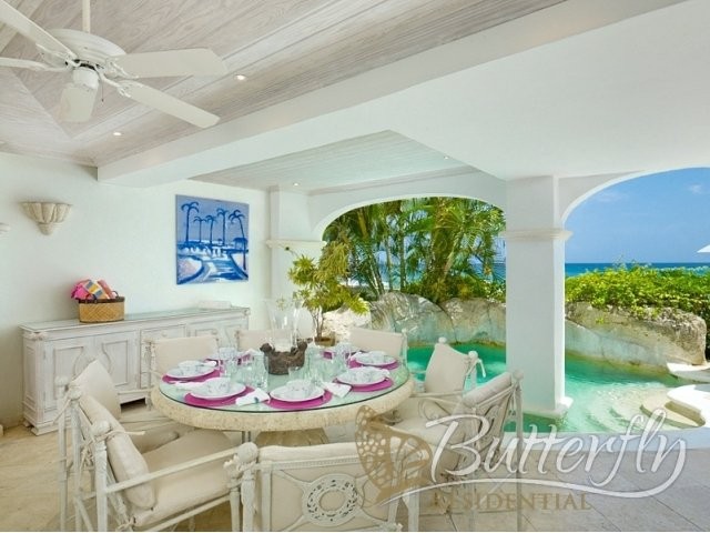 3 Bedrooms - Apartment - Saint James -..