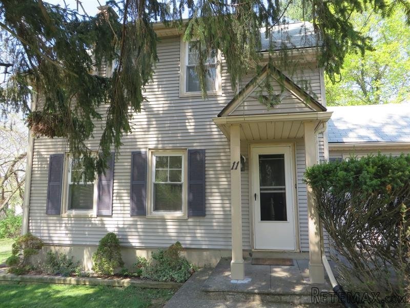 2 bedroom House For Sale: 11 Broadway..