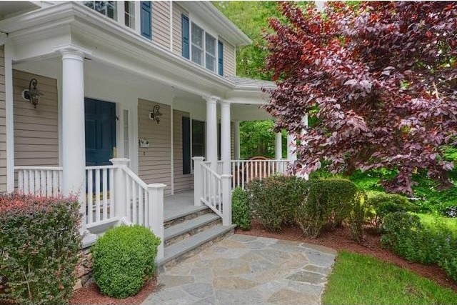 4 bedroom Residence For Sale: Bedford.. - 2