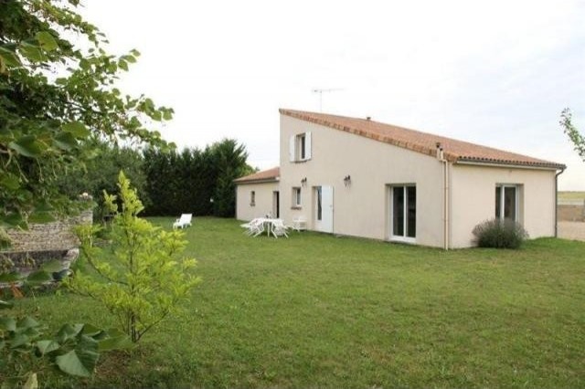 3 bedroom House For Sale: 86170 SECTEUR.. - 2