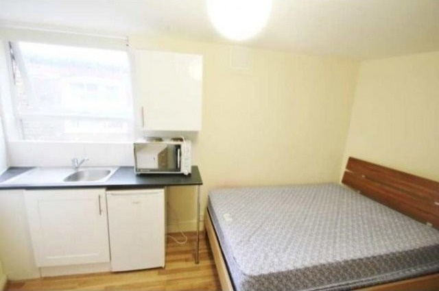 Flat/Apartment To Let in London - 2