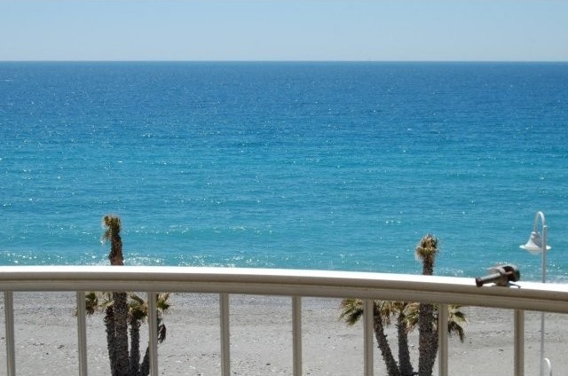 Frontline Beach 2 Bedroom Apartment