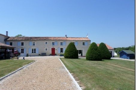 Stone House For Sale St Jean D Angely - 2