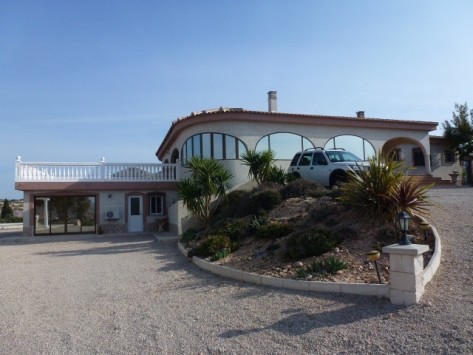 Beautiful villa in Hondon de los..