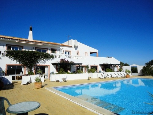 Sea view property - main home + 5..