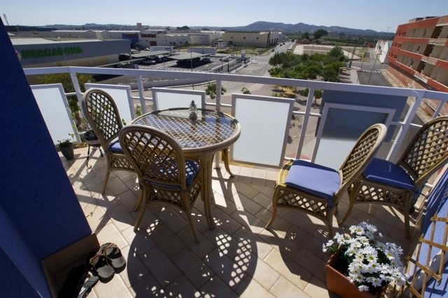 3 bedroom, 2 bathroom Apartment 96m2 - 2
