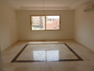New 4 Bed Duplex Apartment - 2.5 Bath -..
